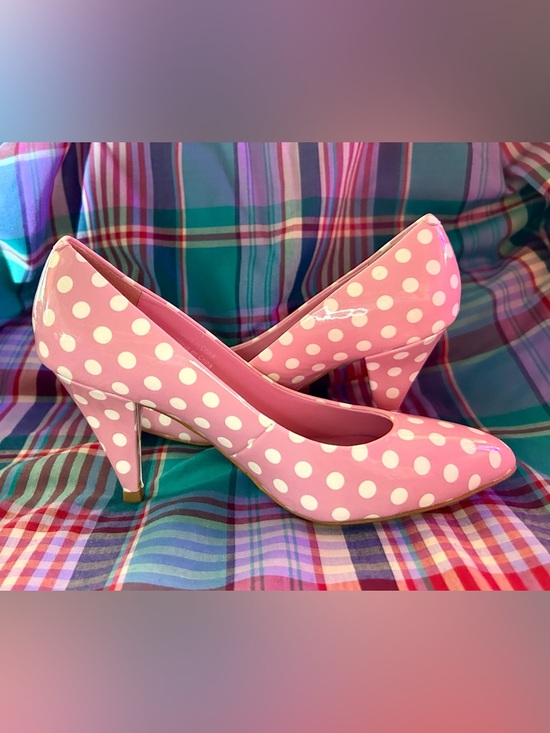 Jeffrey Campbell Veronique Pink, White Polka Dot Patent Leather Pumps, Size 6.5 - Picture 6 of 13